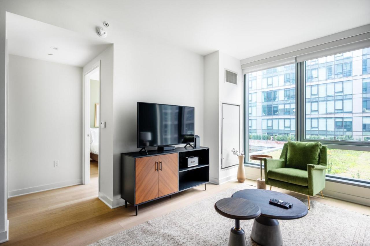 Navy Yard 1br W Gym Doorman Pool Nr Metro Wdc-201 Apartment