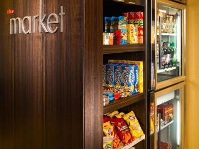 Hotel Fairfield & By Marriott Downtown 3*