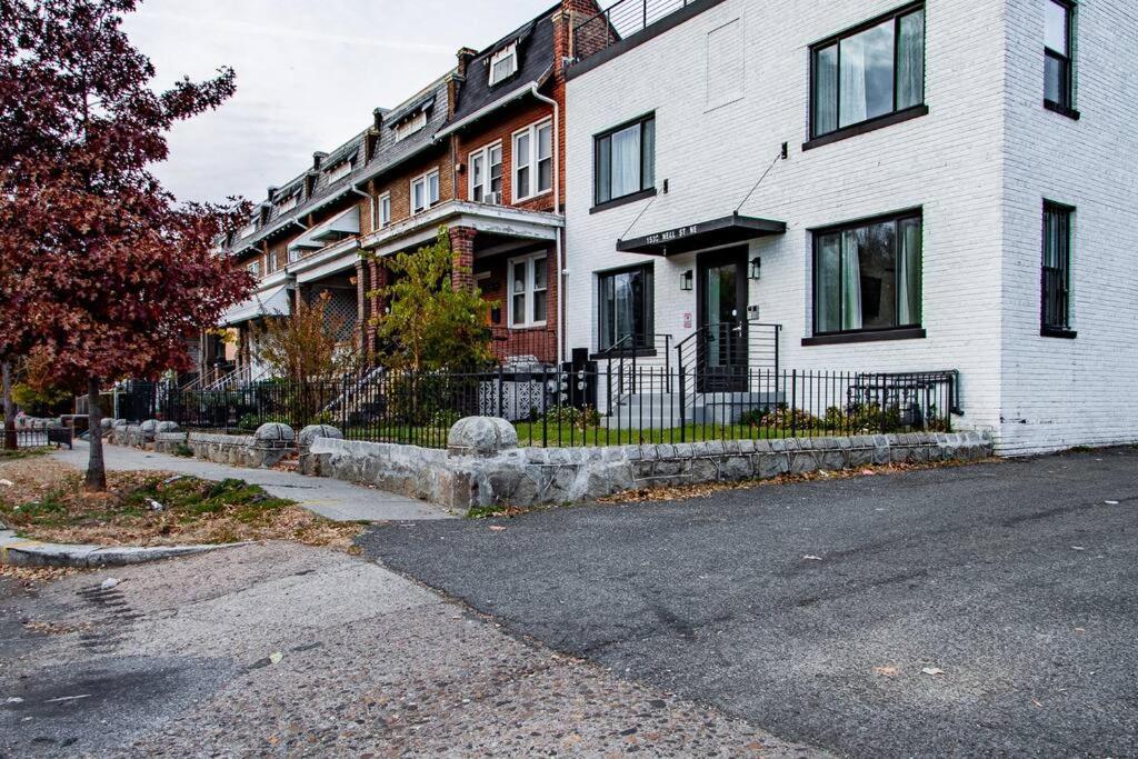3-blocks To H St Corridor Spacious 2-br 2-bath Washington