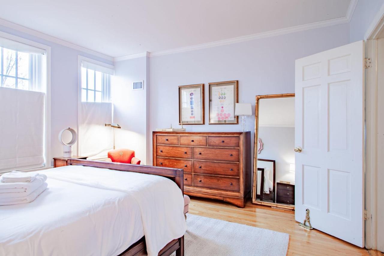 Heart Of Capitol Hill Row House Luxury & Location Washington