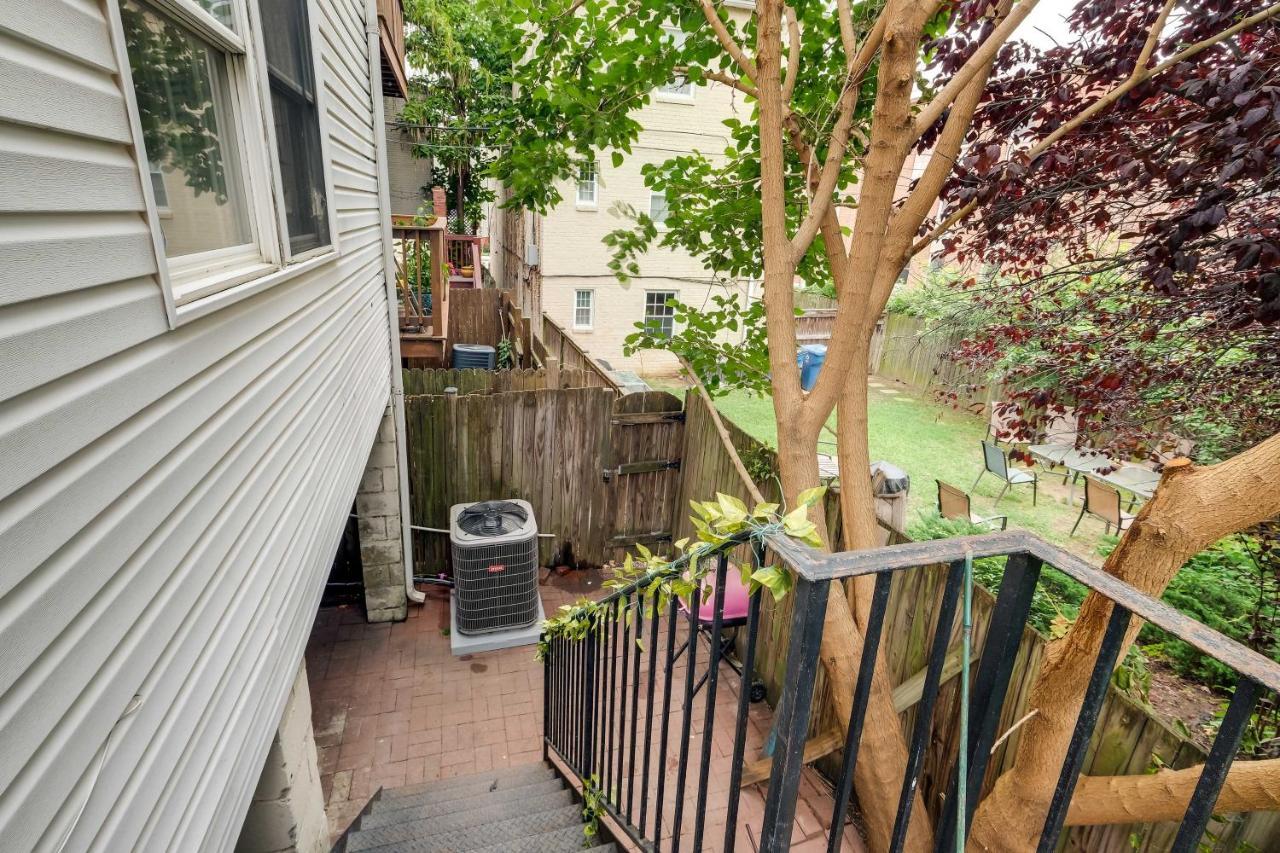 Dc Row House Less Than Half-mi Walk To Howard University! Holiday home Washington
