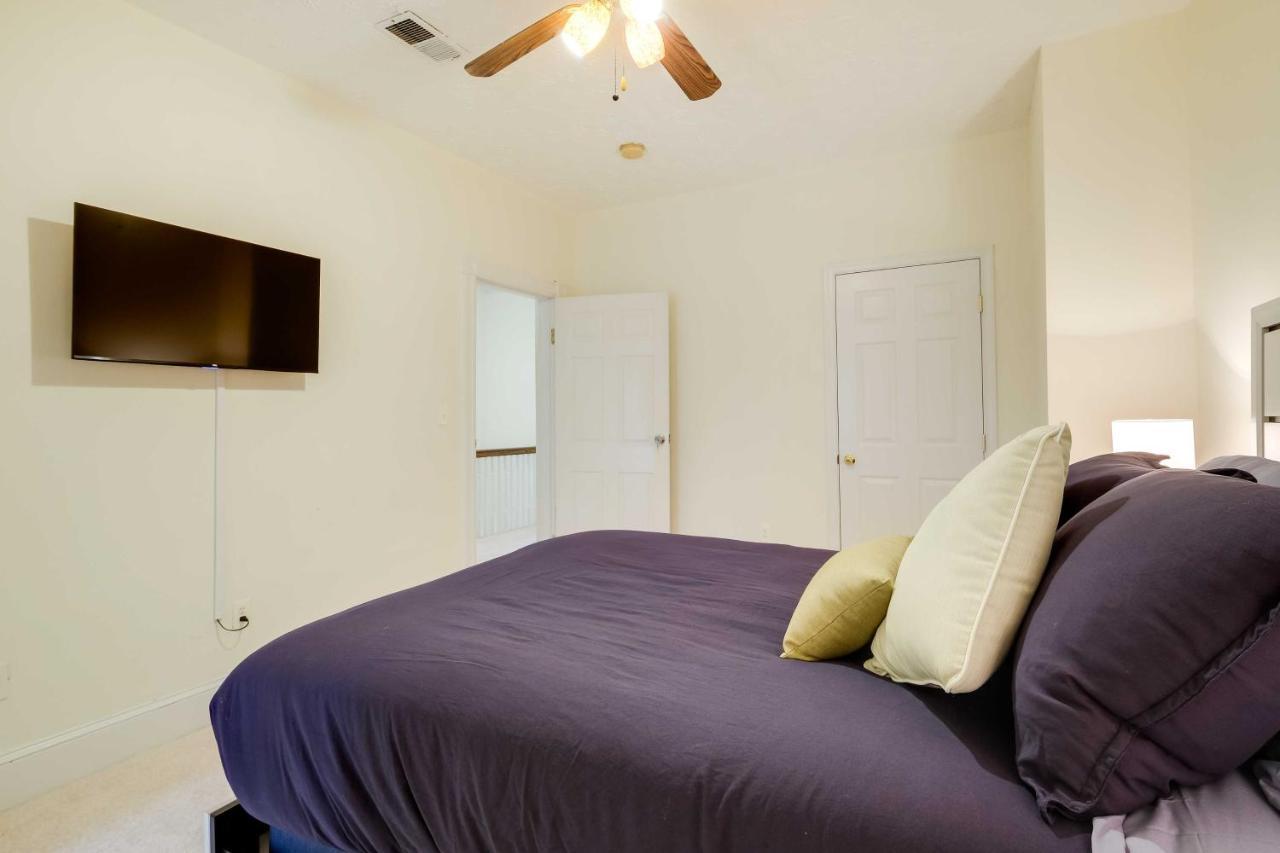 Dc Row House Less Than Half-mi Walk To Howard University! *