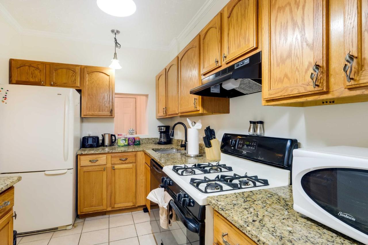Dc Row House Less Than Half-mi Walk To Howard University! * Washington