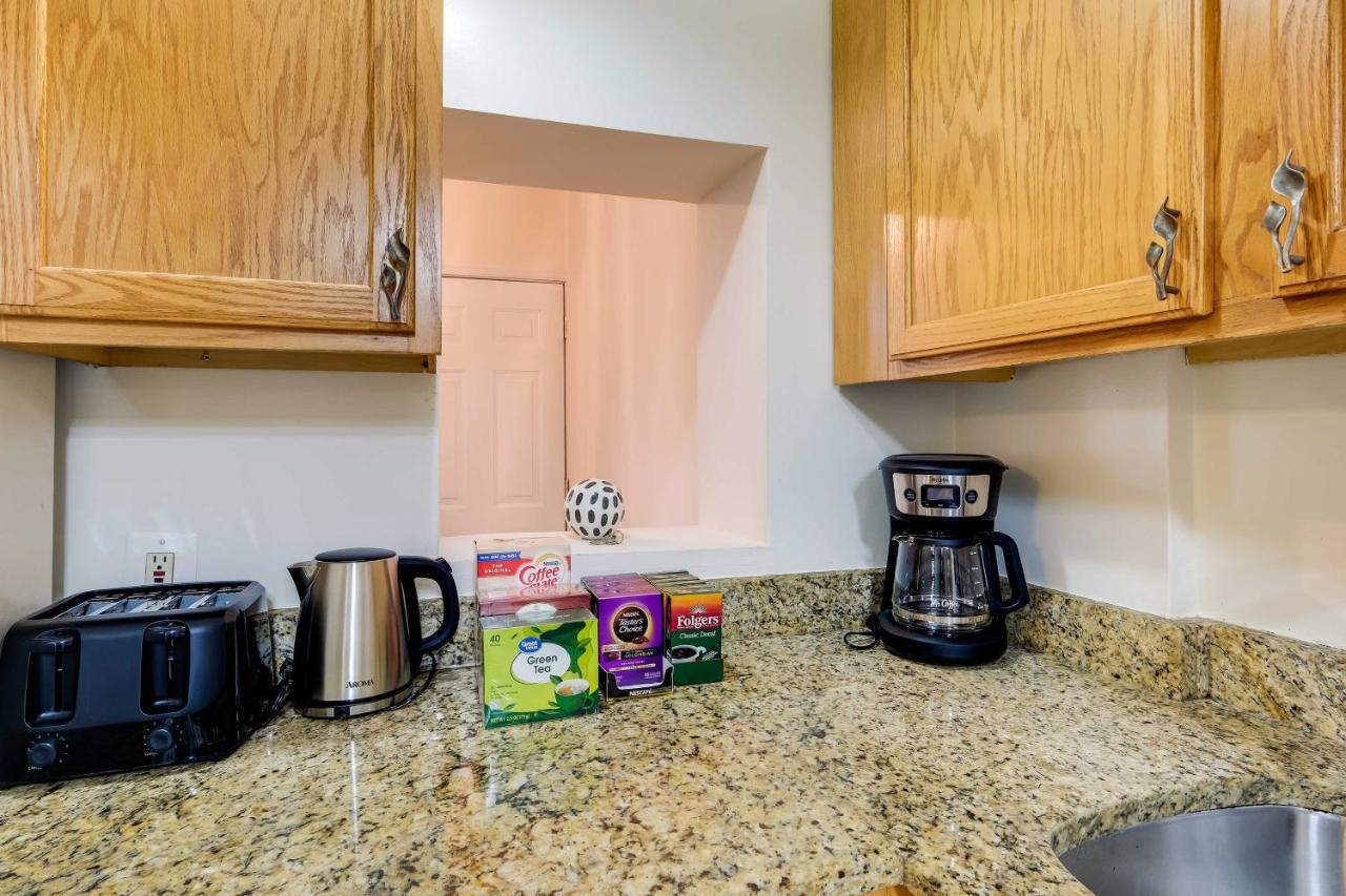 Holiday home Dc Row House Less Than Half-mi Walk To Howard University! *