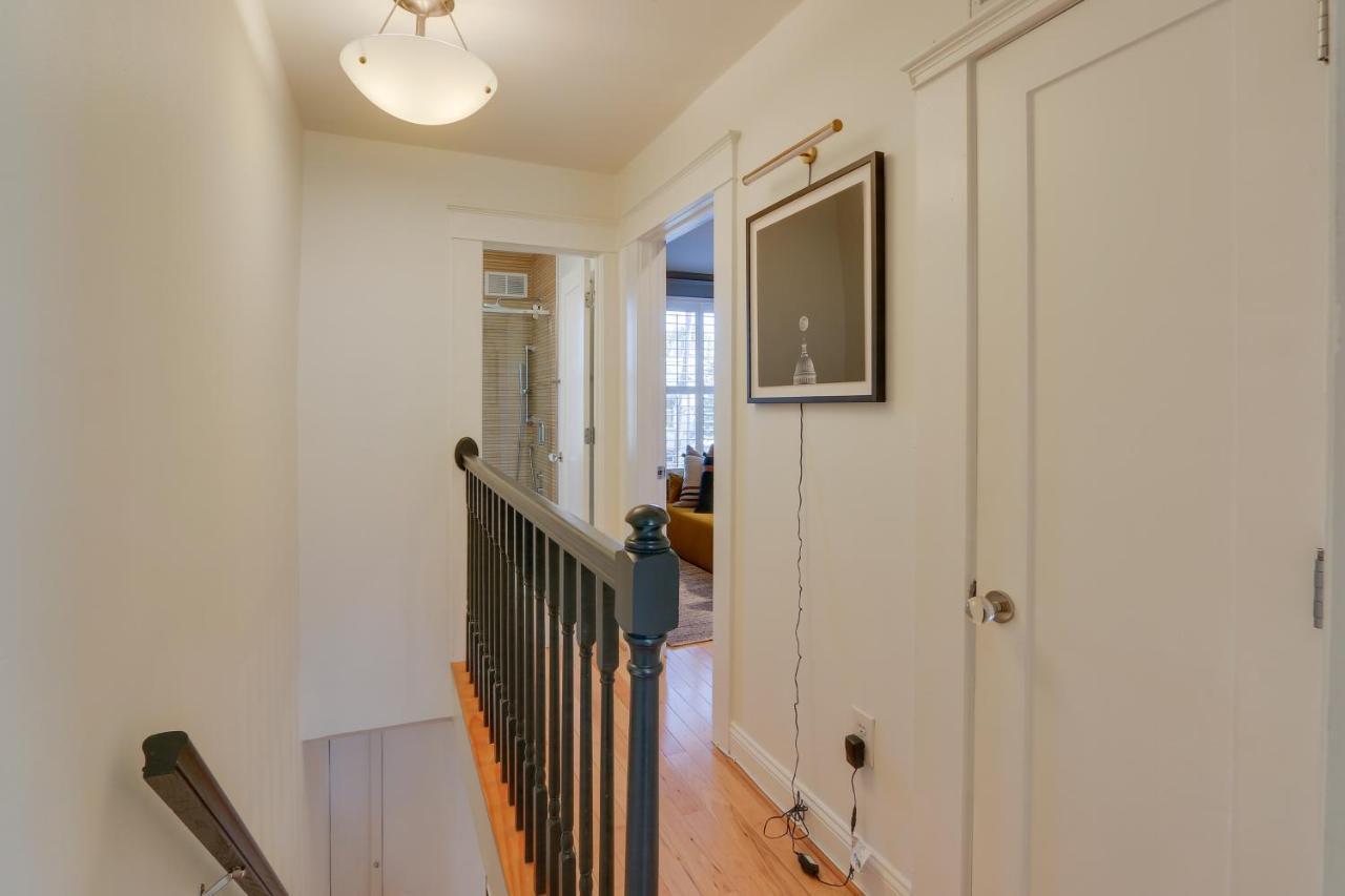 Holiday home Stunning Dc Townhome With Private Outdoor Space! Washington
