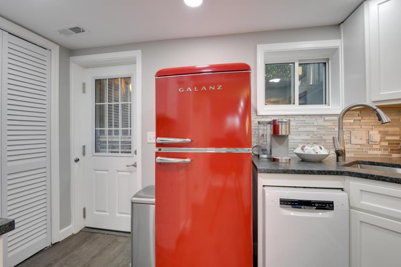 Apartment Convenient Washington, Dc, Studio Near Metro Stop! Washington