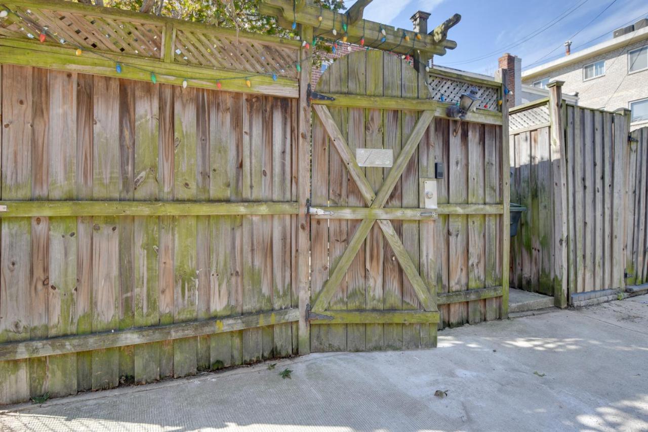 Convenient Washington, Dc, Studio Near Metro Stop!