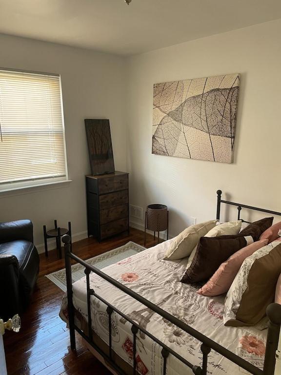 Apartment Cozy 2 Bedroom, Minutes From Capitol Hill *