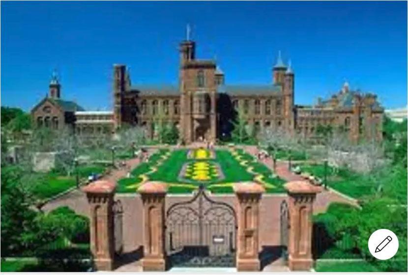 Entire 3 Bedroom Private Luxury Apartment *