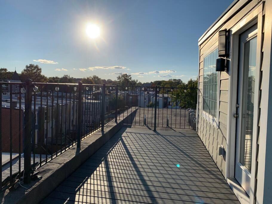 Sun-filled Capitol Hill W/ Parking & Roofdeck Apartment Washington