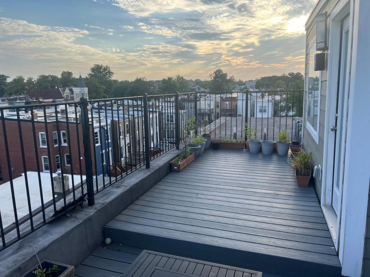 Sun-filled Capitol Hill W/ Parking & Roofdeck Washington