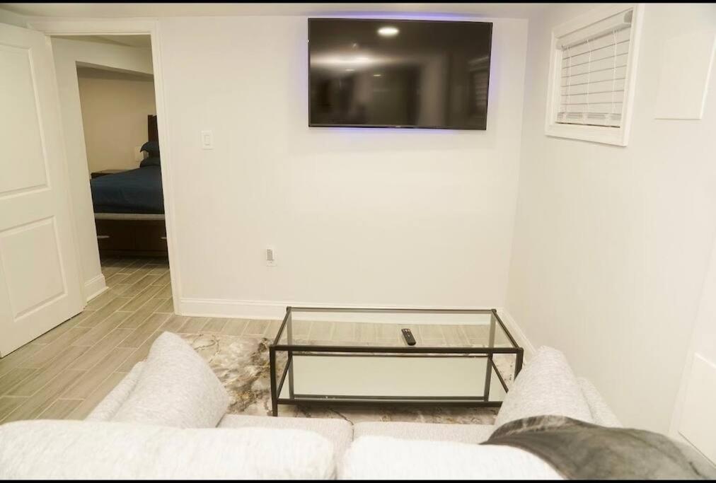 Apartment 1 Bed 1 Bath *
