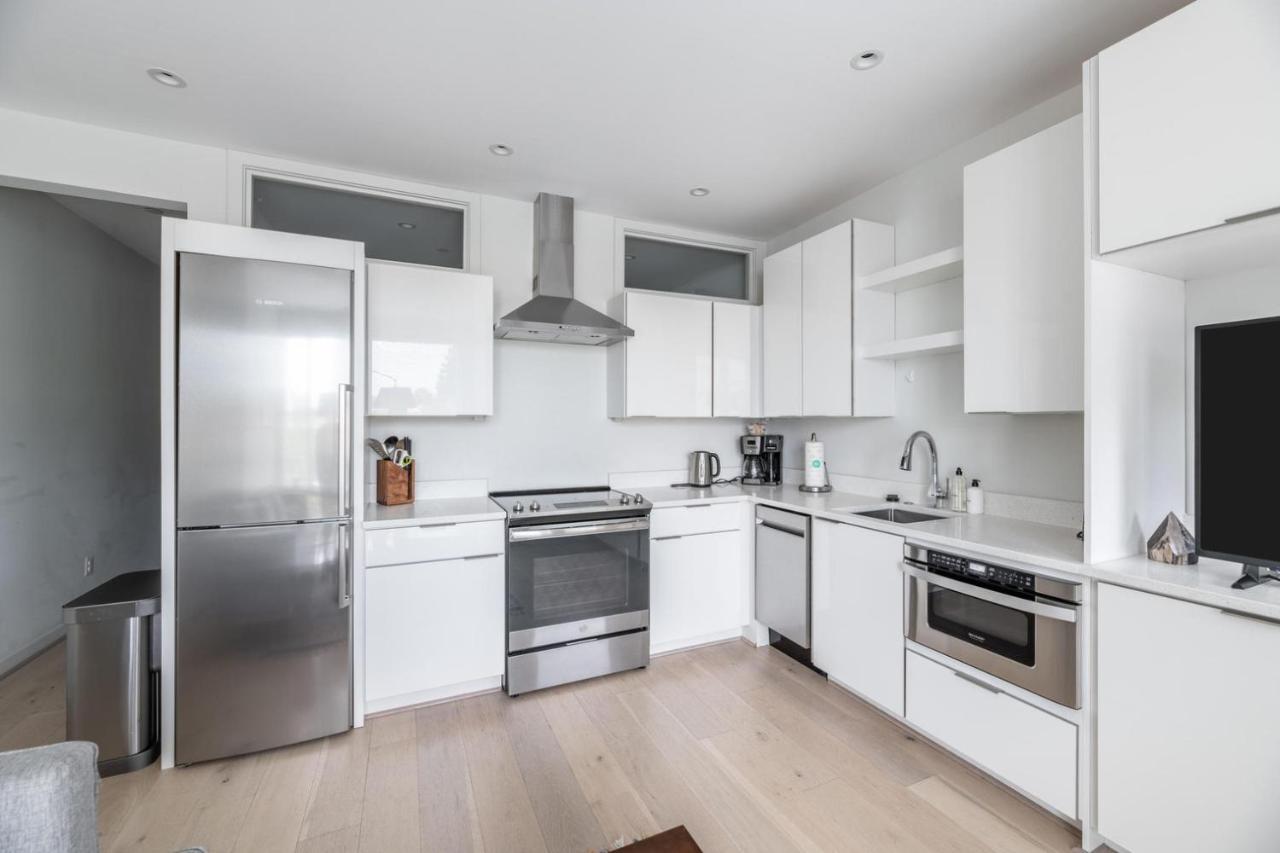 H Street 1br W Wd Nr Light Rail Station Wdc-756 *