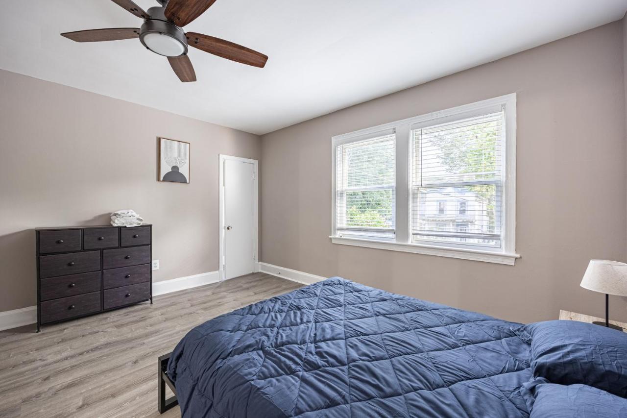 Modern Updated Near Downtown *