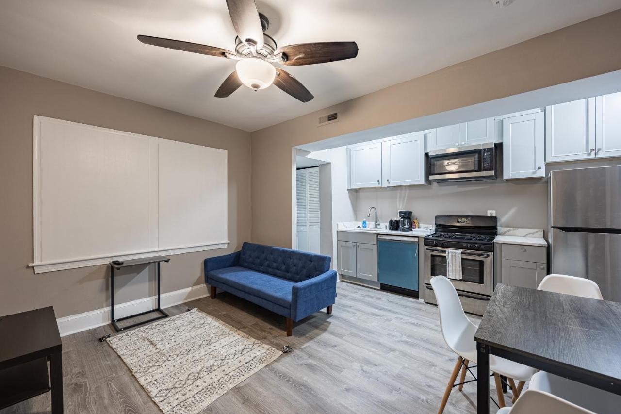 Apartment Modern Updated Near Downtown Washington