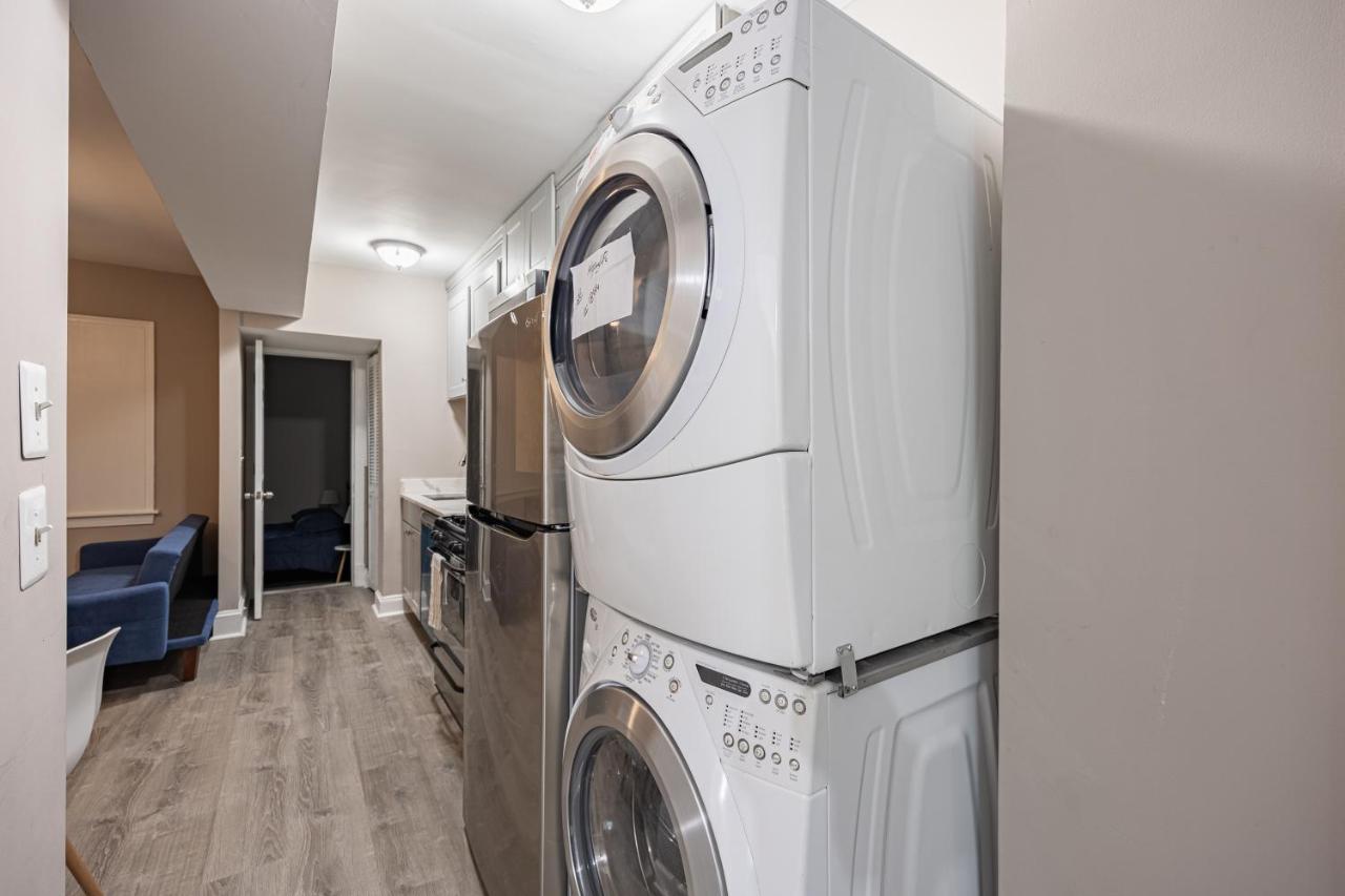 Modern Updated Near Downtown * Washington