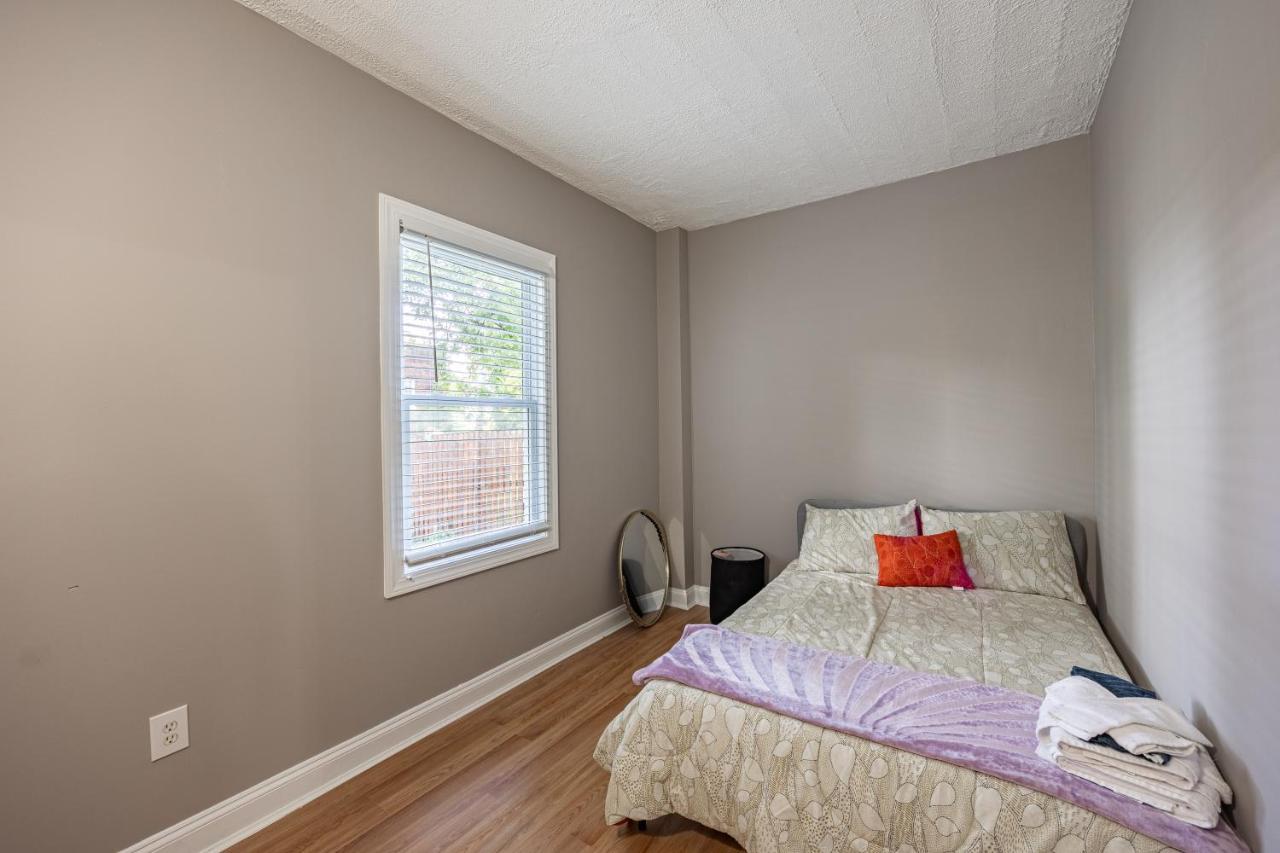 Modern Updated Near Downtown Washington