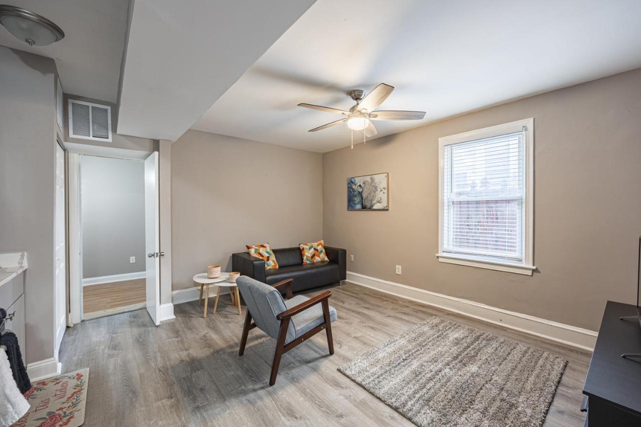 Apartment Modern Updated Near Downtown Washington