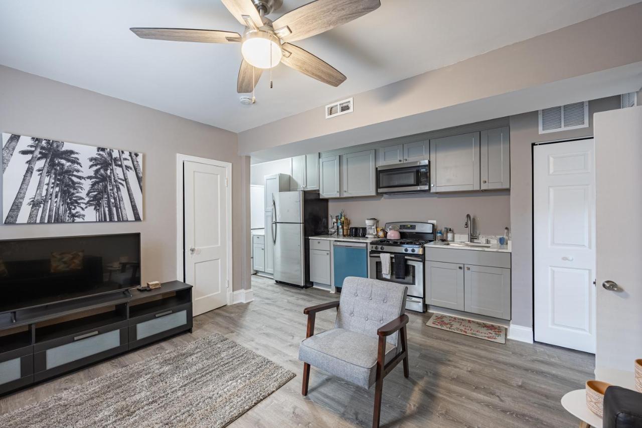 Apartment Modern Updated Near Downtown