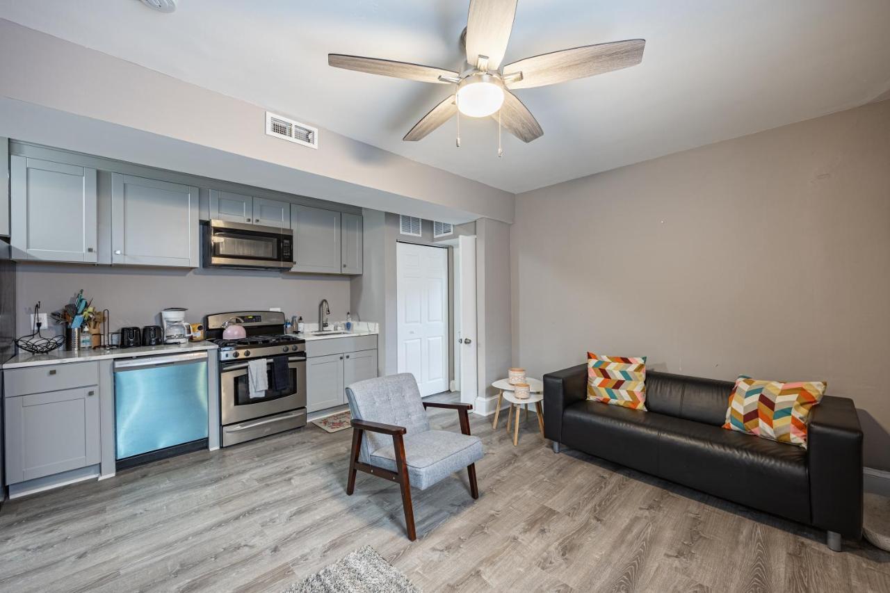 Modern Updated Near Downtown