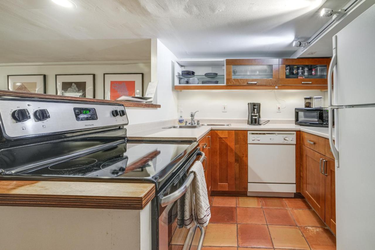 Dc With Smart Tv 2 Mi To National Mall! Apartment