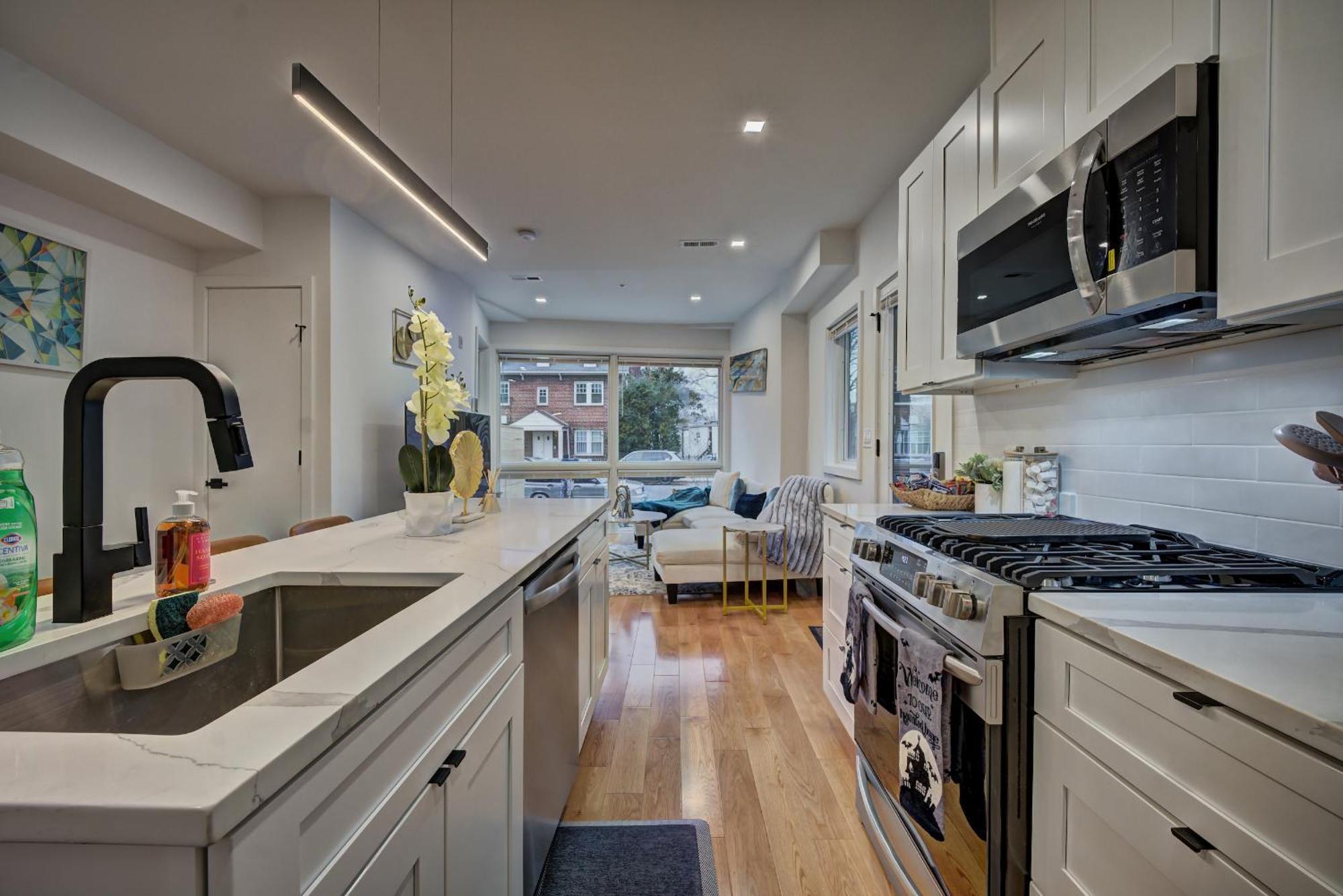 Modern, Gorgeous & Luxury Gem Holiday home *