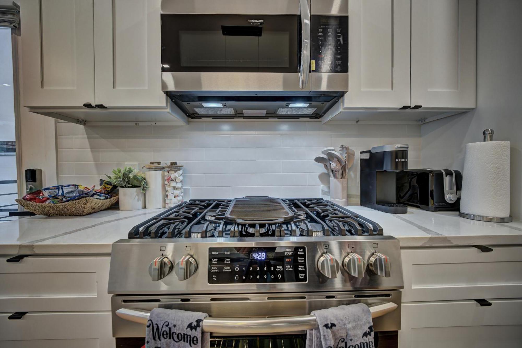 Modern, Gorgeous & Luxury Gem