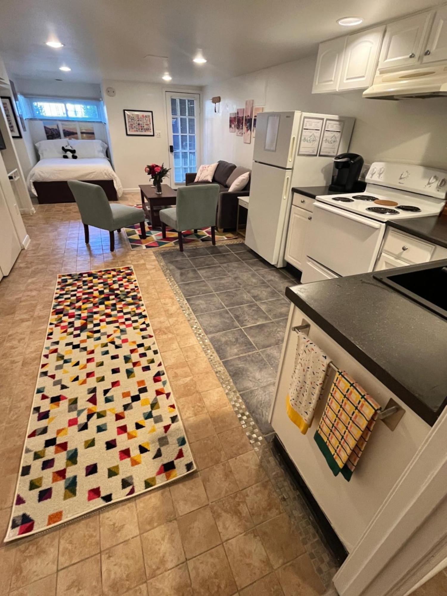 Guest house Logan Circle Living Washington