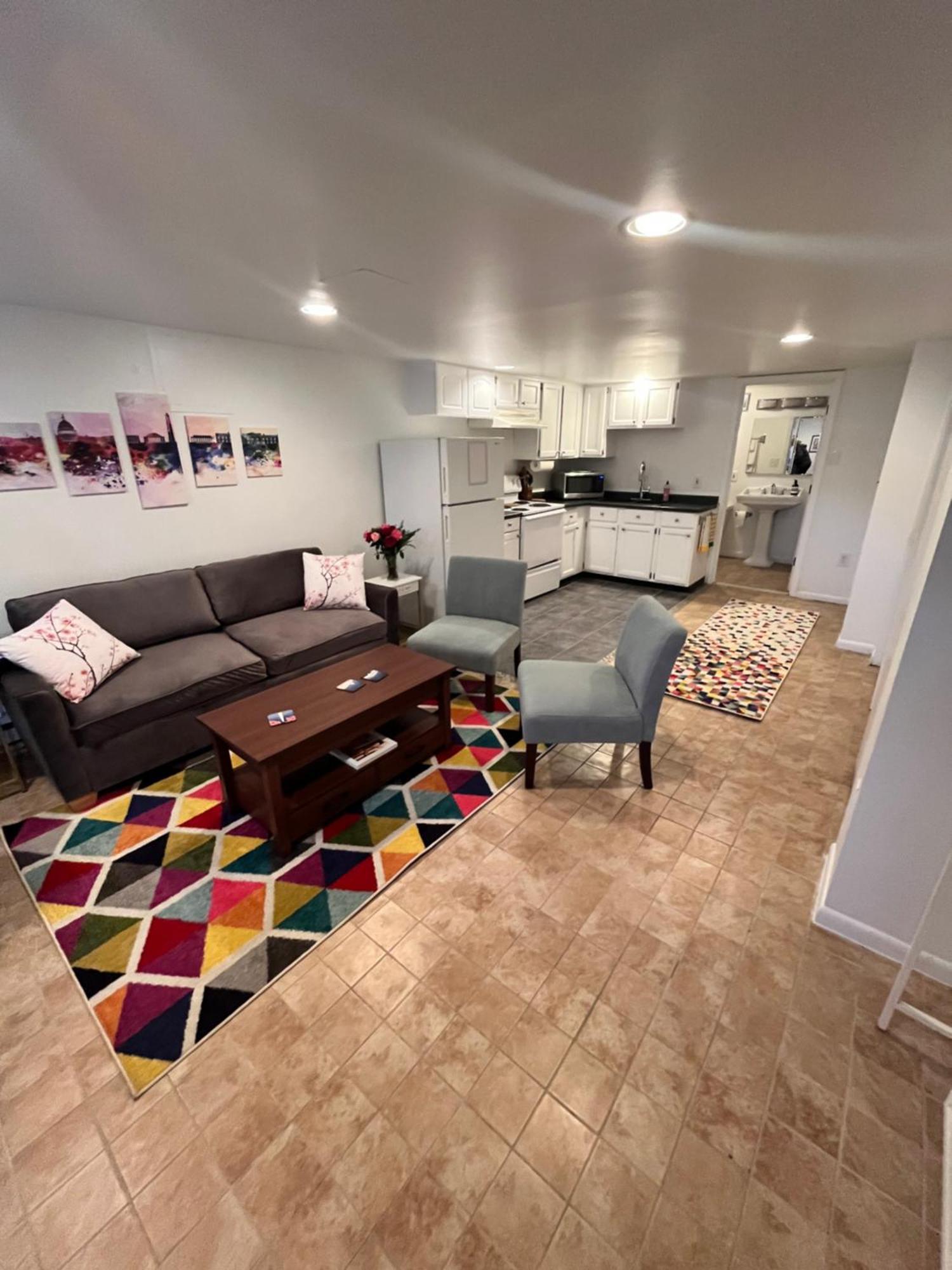 Logan Circle Living Guest house Washington