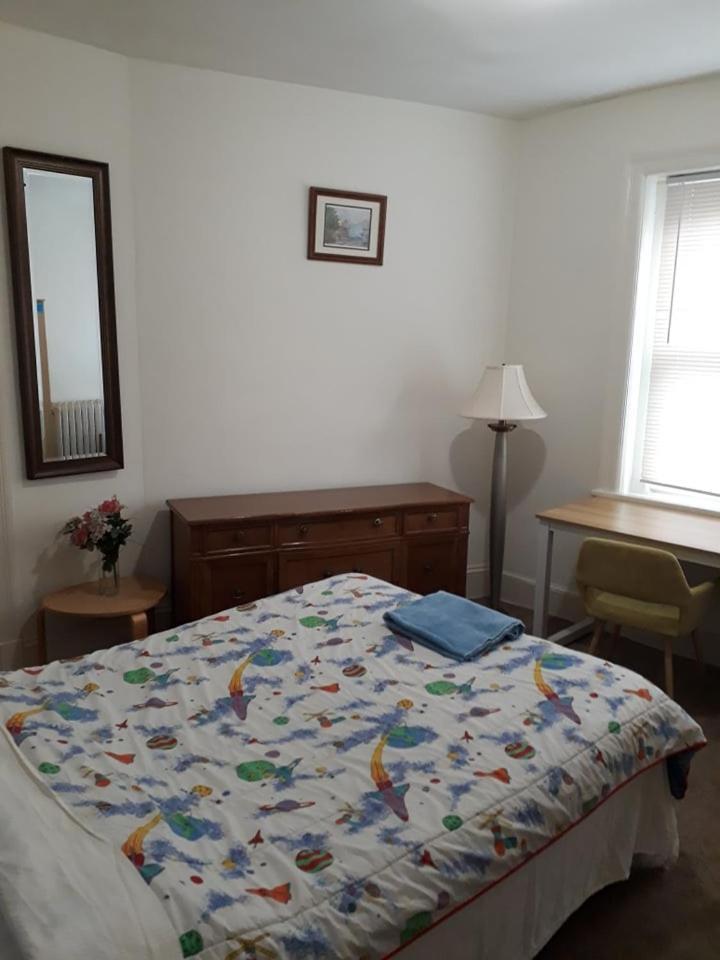 Pleasant Rooming House Homestay *