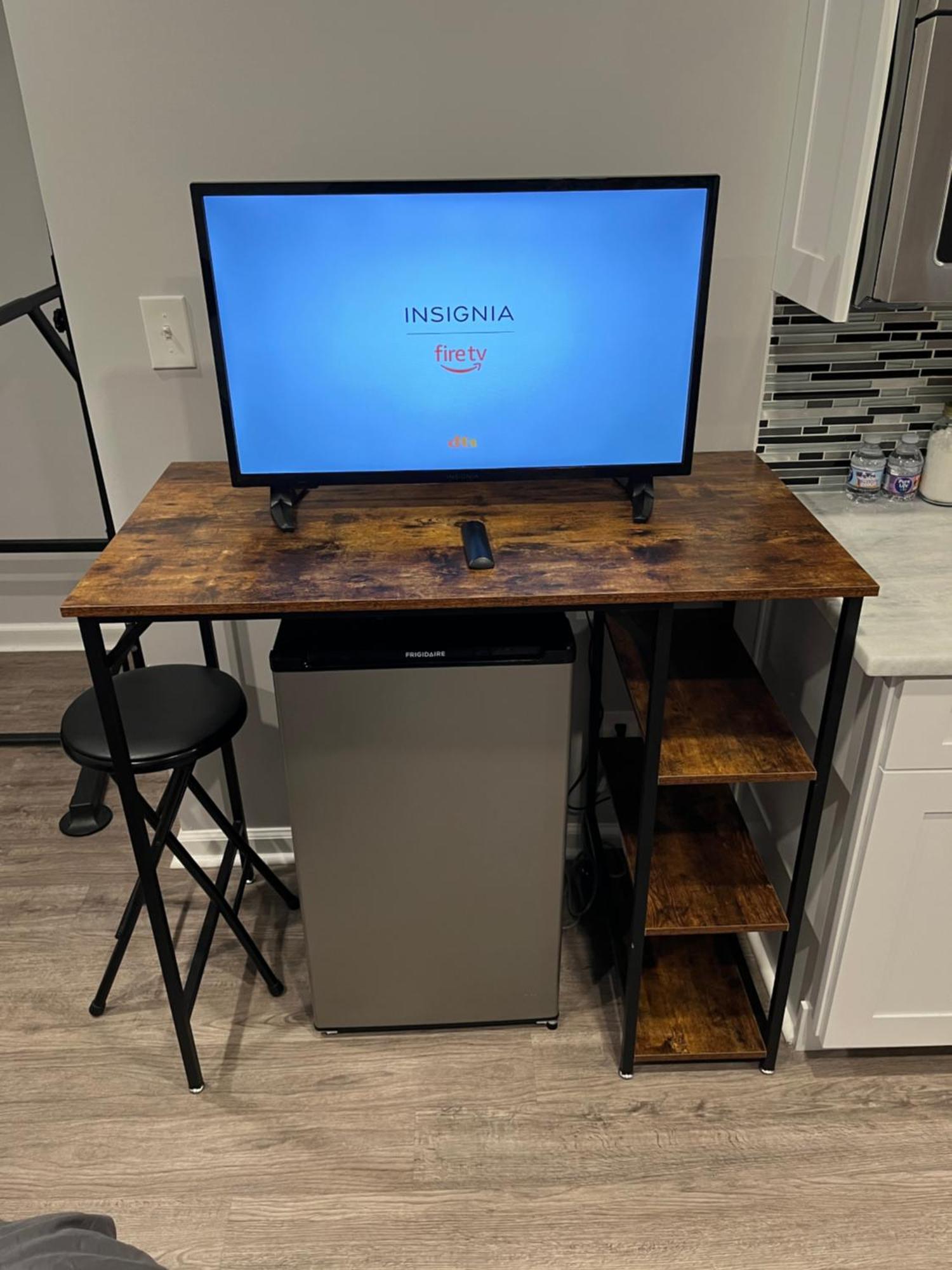 Urban Retreat Basement Only Two Blocks From Metro! Off Street Parking! Washington