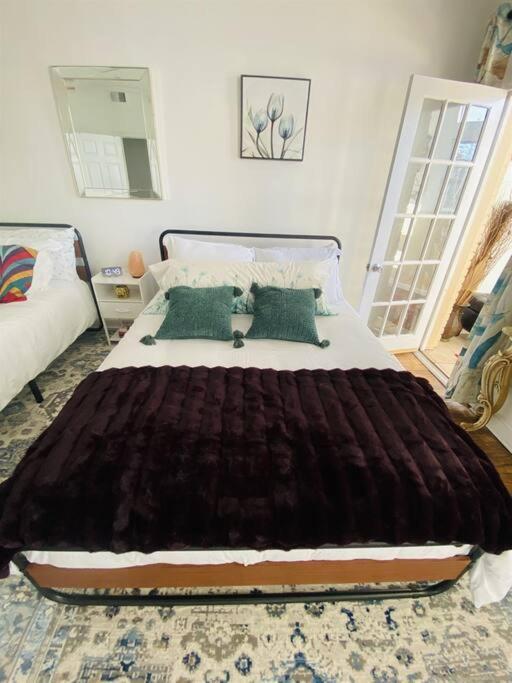 2 Bedrooms At The Heart Of The City! Full Comfort! * Washington
