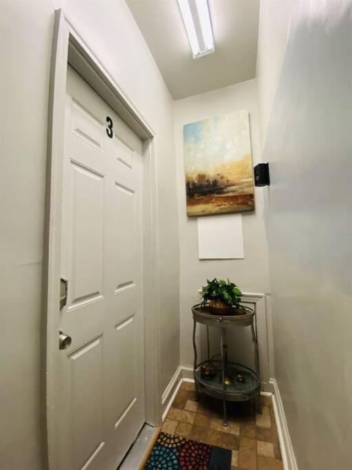 2 Bedrooms At The Heart Of The City! Full Comfort! Apartment