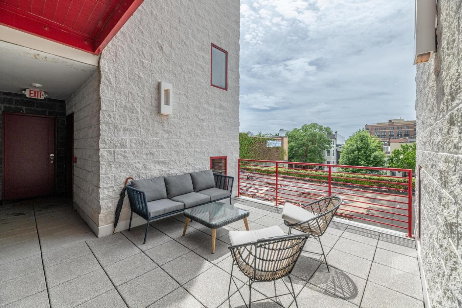 H Street 2br W Wd Nr Bus Stops Restaurants Wdc-761 Apartment