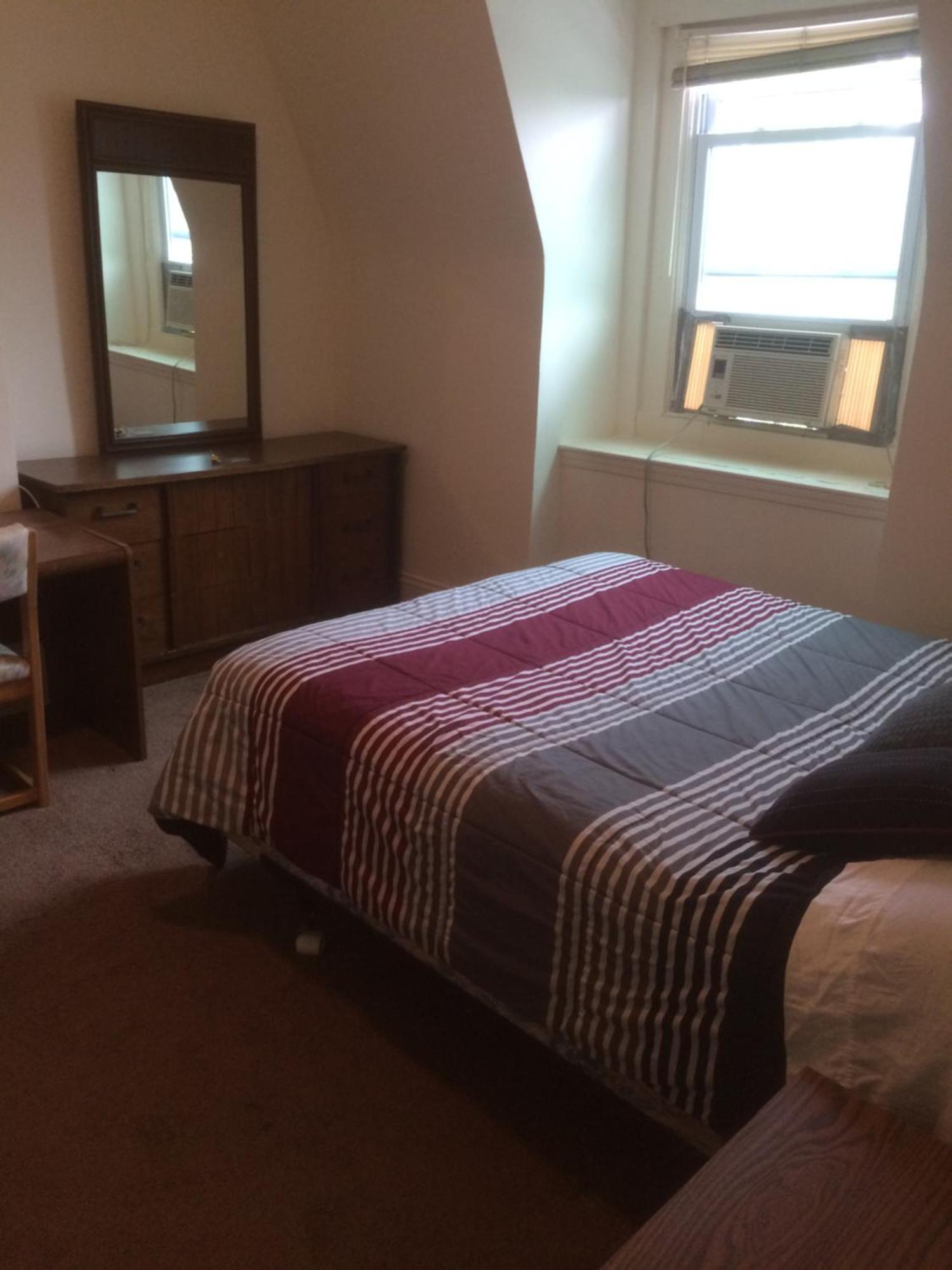 Pleasant Rooming House Homestay Washington