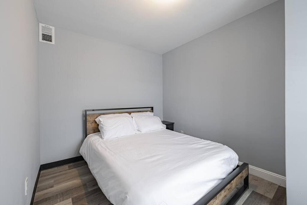 Cozy Updated 2br In Dc