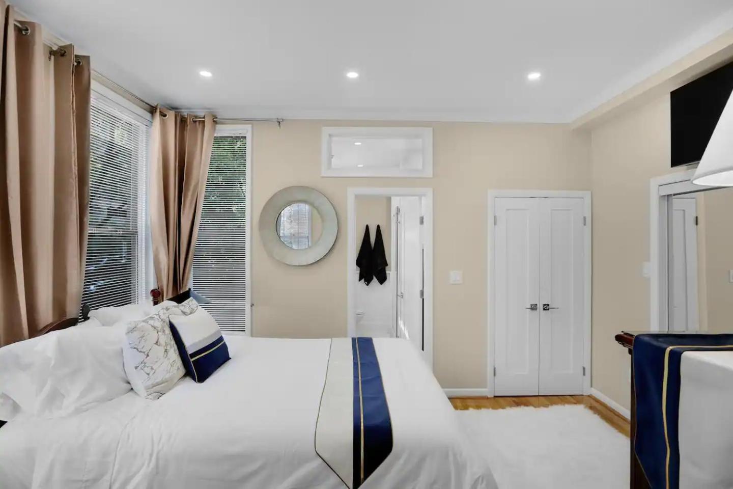 Dc's Best Address -10min To White Hse - 500 Mbps Holiday home *