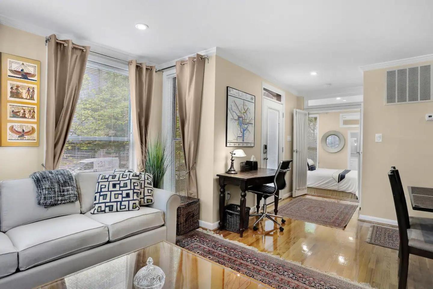 Dc's Best Address -10min To White Hse - 500 Mbps Holiday home