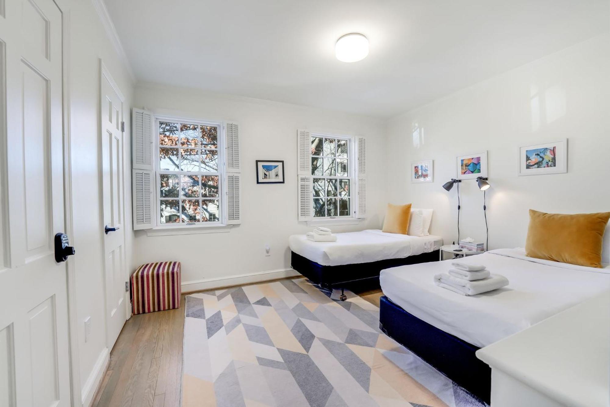 Luxe - Foggy Bottom Dc