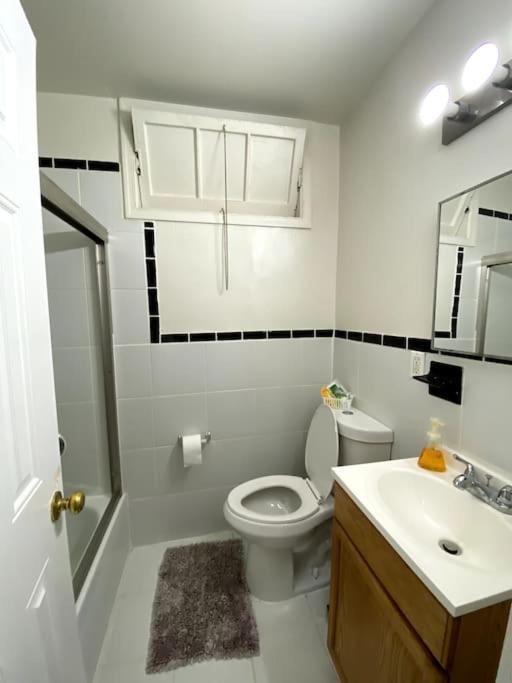 Lovely One Bedroom Apartment Washington