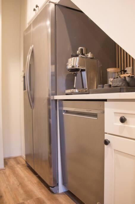 Entire Rowhouse In Capitol Hill With Free Parking Holiday home Washington