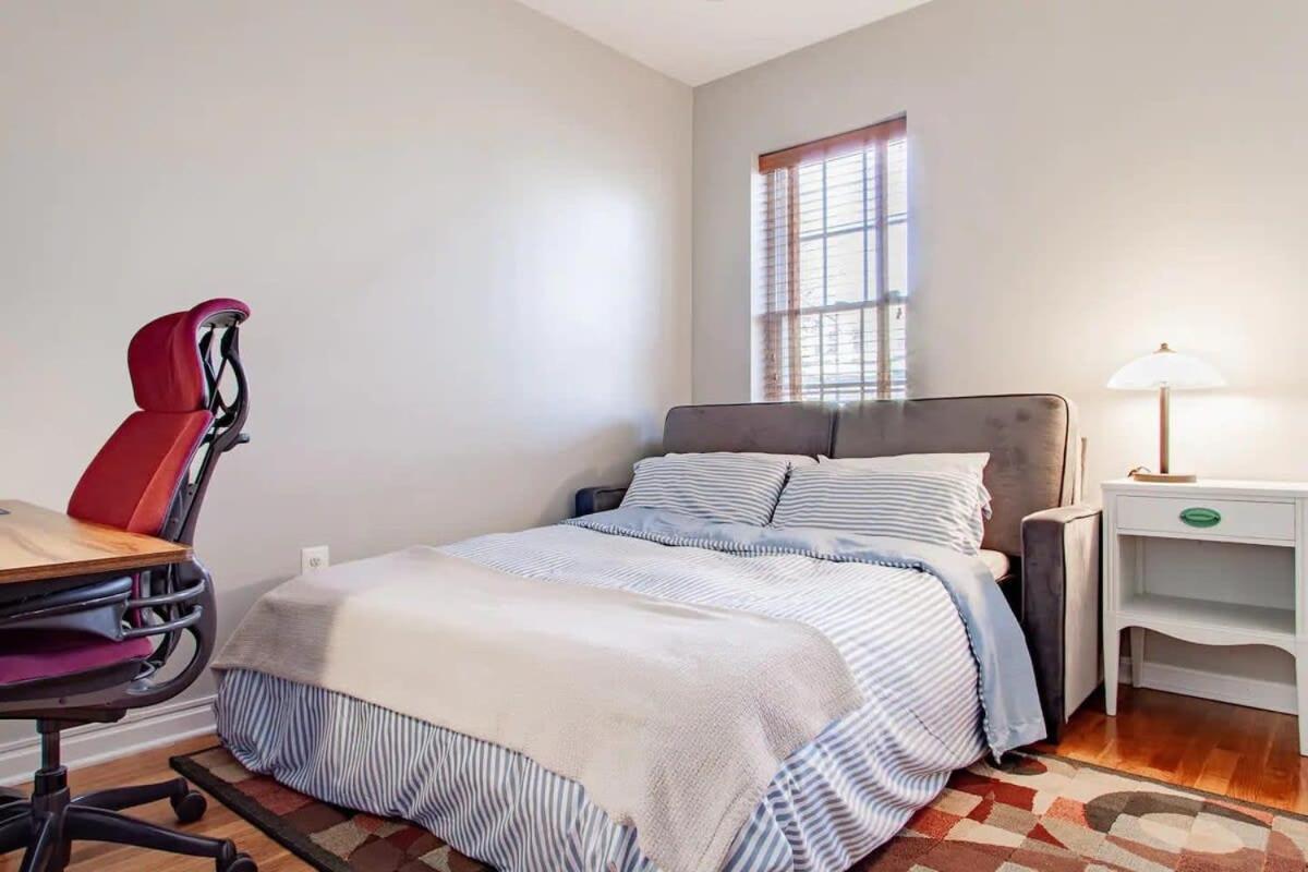 Family-friendly For Travelers Near Subway Holiday home *