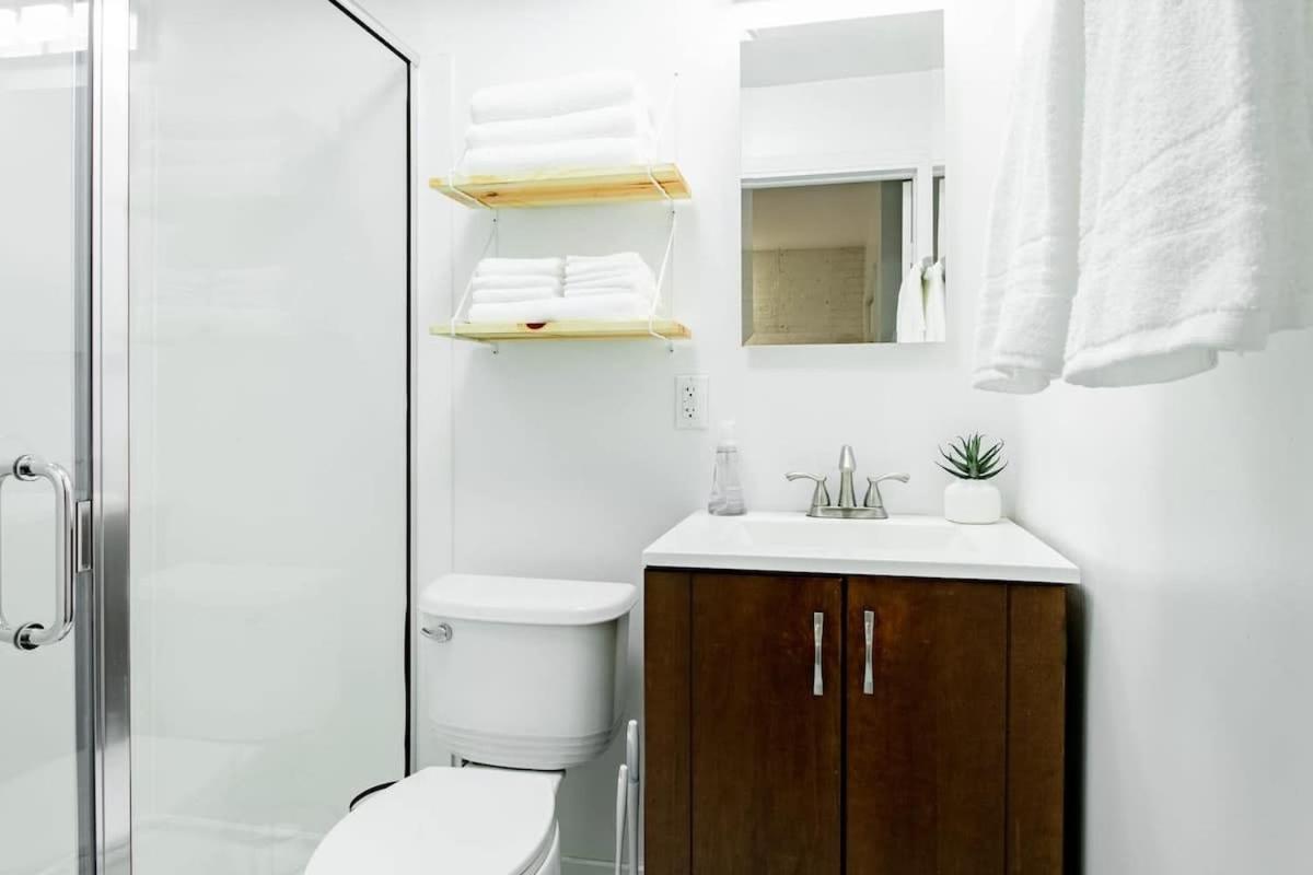 Designerflat Nestled Between Dupont&logan Circles Apartment