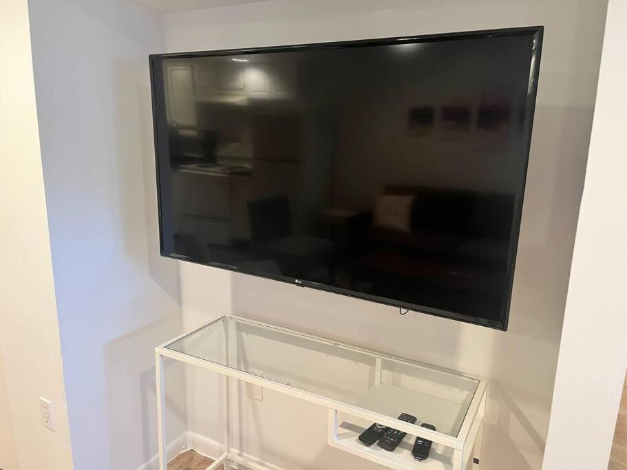 Apartment In The Heart Of Logan Circle: Fully Walkable