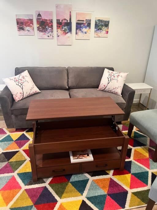 Apartment In The Heart Of Logan Circle: Fully Walkable Washington