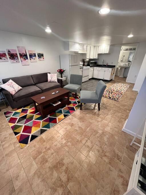 In The Heart Of Logan Circle: Fully Walkable