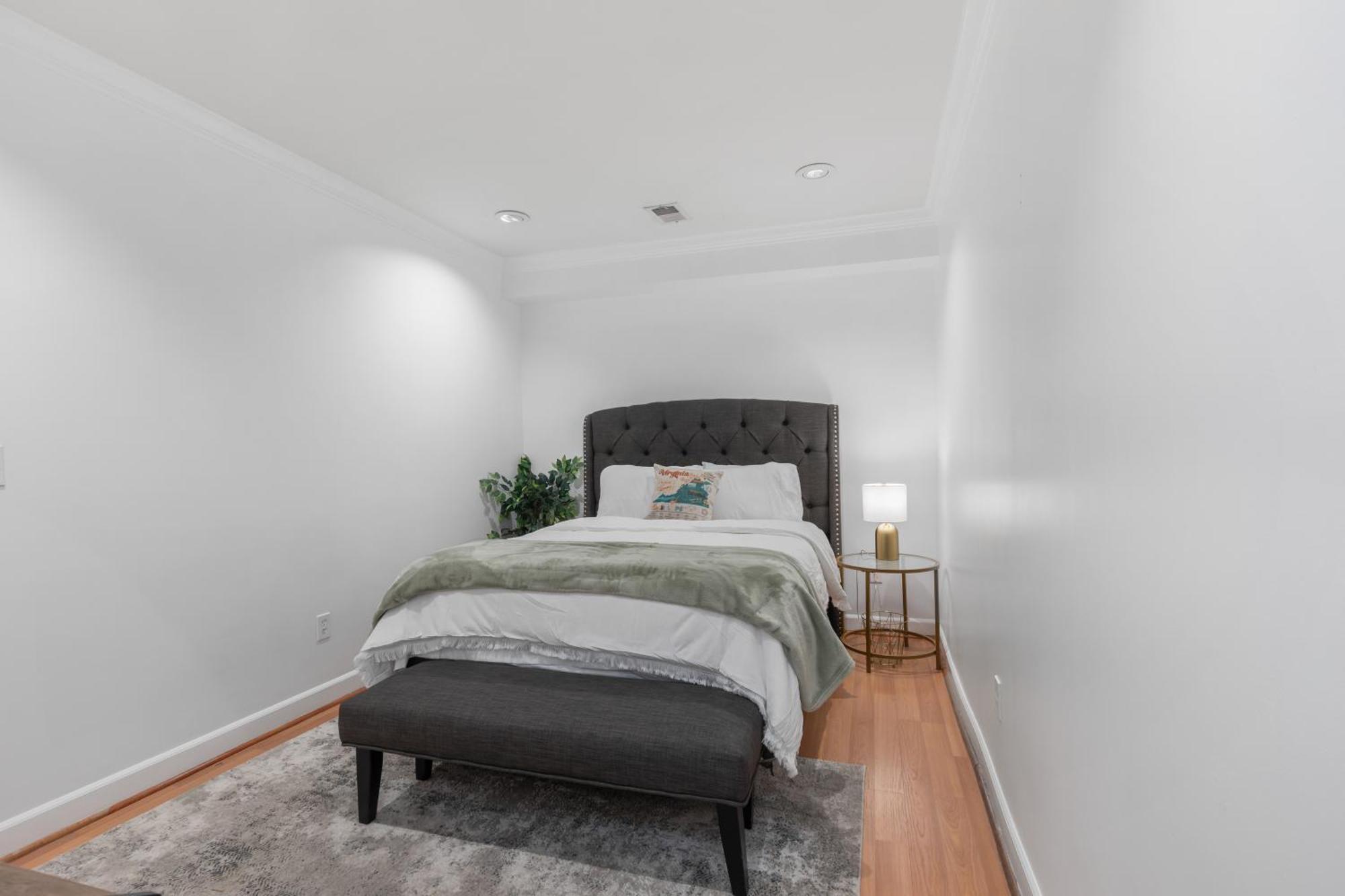 Luxury 2bd Haven In Dc's Heart!