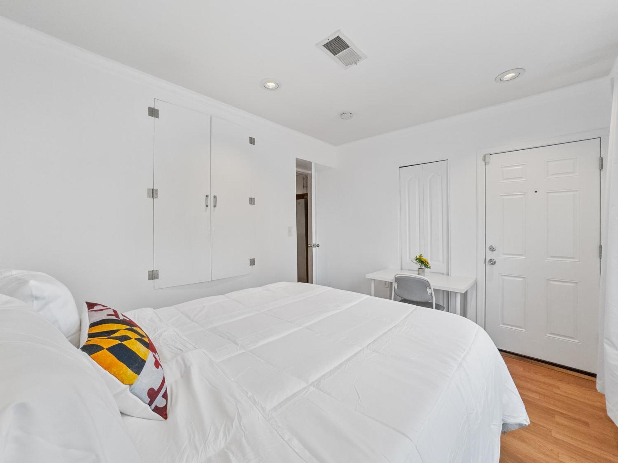 Luxury 2bd Haven In Dc's Heart!