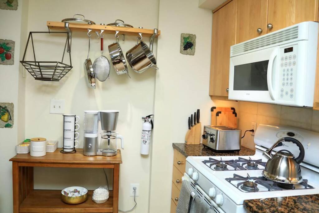 Private With Ensuite Bathroom Centrally Located
