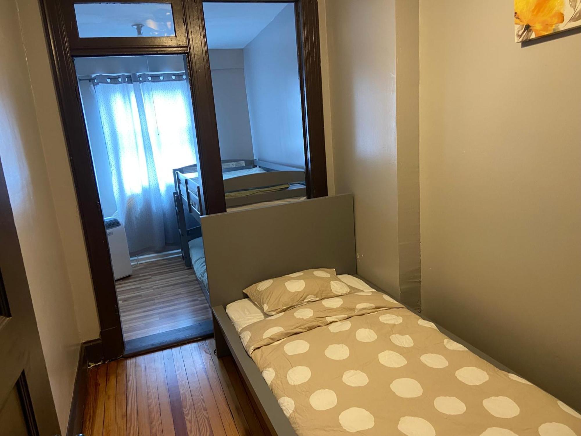 3 Bedroom Th Free Parking Walk 2 Metro *